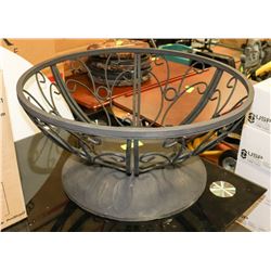 WROUGHT IRON GARDEN DÉCOR