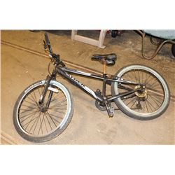 TREK MT200 20" 7 SPEED MOUNTAIN BIKE