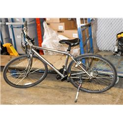 SPECIALIZED SIRRUS SPORT ROAD BIKE 700 WHEELS