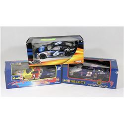 LOT OF 3 DIECAST 1:24 SCALE.
