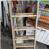 Image 3 : TAN 7FT WOODEN LADDER