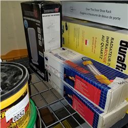 2 WORK LIGHTS AND DIGITAL ANTENNA