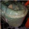 Image 2 : 1-1/2" QUEEN SIZE FOAM MATTRESS PAD