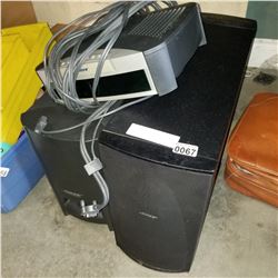 BOSE AV3 MEDIA CENTER W/ 2 SPEAKERS