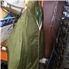 Image 2 : 2 MUSTANG FLOATER JACKETS