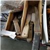 Image 2 : SMALL WOOD TOOL BOX W/ KNIVES AND WOODEN CLOTHES PIN