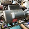 Image 2 : DOUBLE CAPACITOR STARTER MOTOR, 1/4HP ELECTRIC MOTOR, GEAR REDUCER, AND 40-1 BROWNING GEAR REDUCER