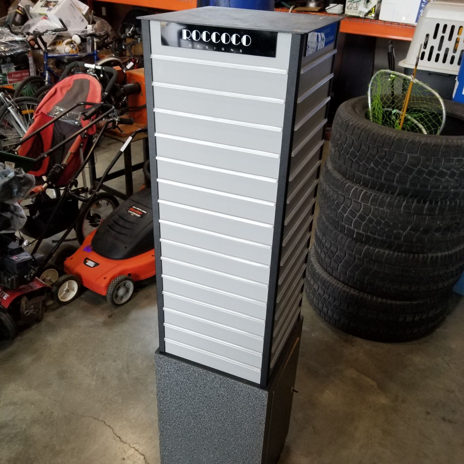 RETAIL ROTATING DISPLAY UNIT