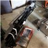 Image 1 : CAR TOP BIKE CARRIER THULE