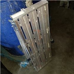 FOLDING WORK PLATFORM