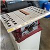 Image 1 : DELTA PORTABLE TABLE SAW