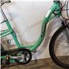 Image 2 : GREEN E TOUR BIKE