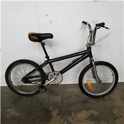 BLACK HYPER BMX BIKE