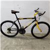 Image 1 : BLACK AND YELLOW MOUNTAIN TOUR CANYON RUNNER DX BIKE