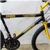 Image 2 : BLACK AND YELLOW MOUNTAIN TOUR CANYON RUNNER DX BIKE