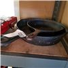 Image 1 : 2 CAST IRON FRYING PANS