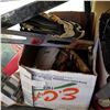 Image 1 : BOX OF TOOLS, LEVEL, TOOL POUCH