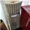 Image 1 : MAT BEIGE AREA CARPET