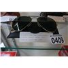 Image 2 : AUTHENTIC RAY BAN SUNGLASSES AVIATOR CLASSIC MODEL 3025 L0205 W/ CLOTH AND CASE - RETAIL $193