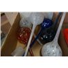 Image 2 : BOX OF WATERING GLOBES