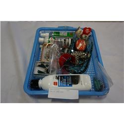 TRAY OF JEWELLERY