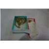 Image 1 : 2 TRAYS OF GOLD TONE JEWELLERY