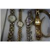 Image 3 : 5 WOMENS WATCHES INCLUDING GUESS AND PULSAR