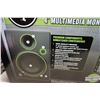 Image 6 : CR4 MACKIE MULTIMEDIA MONITORS IN BOX
