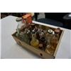Image 3 : TRAY OF VINTAGE GLASS BOTTLES