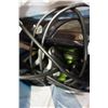 Image 3 : XBOX 360 W/ 4 CONTROLLERS AND 6 GAMES AND KINECT