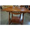 Image 3 : ANTIQUE OAK CARVED PARLOUR TABLE