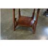 Image 4 : ANTIQUE OAK CARVED PARLOUR TABLE