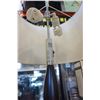 Image 2 : MODERN DOUBLE LIGHT FLOOR LAMP