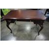 Image 1 : MAHOGANY 2 DRAWER DESK W/ POWER