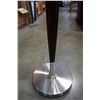Image 3 : MODERN FLOOR LAMP