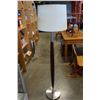Image 1 : MODERN FLOOR LAMP