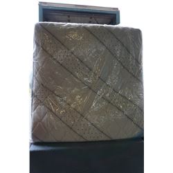 KINGSIZE BEAUTYREST BLACK SERIES HAS FACTORY DEFECT