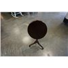 Image 1 : TILT TOP BOMBAY PARLOUR TABLE