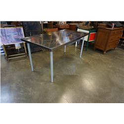 STAINLESS TABLE