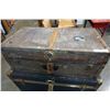Image 2 : 2 METAL STORAGE TRUNKS