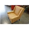 Image 2 : STRIPED STYLUS ACCENT CHAIR