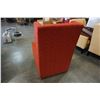 Image 4 : RED STYLUS ACCENT CHAIR