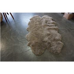 6FT SHEEP SKIN RUG