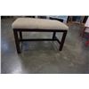 Image 2 : UPHOLSTERED BENCH
