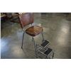 Image 2 : VINTAGE STEP STOOL CHAIR