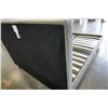 Image 7 : GREY VELVET QUEENSIZED PLATFORM BEDFRAME