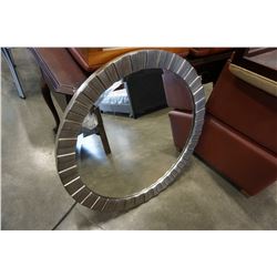 ROUND BEVELLED MIRROR