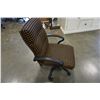 Image 3 : GAS LIFT OFFICE CHAIR