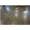 Image 2 : 2 MCM METAL RACKS