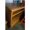 Image 2 : WOOD CABINET W/ 2 WOOD SLIDING DOORS AND 2 BOTTOM DOORS